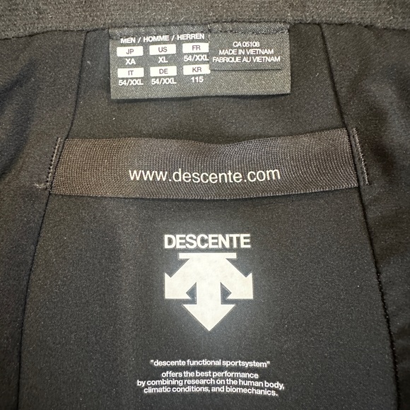 Descente Challenger Insulated White Ski Jacket (Men's Size XL) - Picture 4 of 8